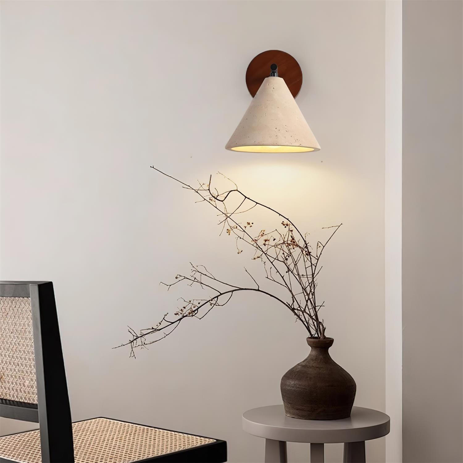 Lampada Da Parete Elegante In Travertino - Design Rustico E Illuminazione Calda