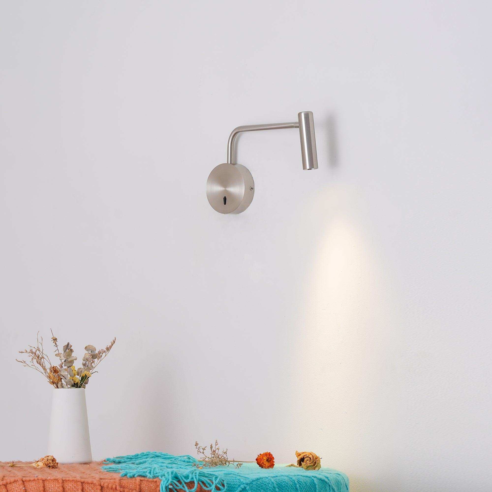 Lampada Da Parete Rizo Con LED Regolabile, Design Minimalista E Illuminazione Potente