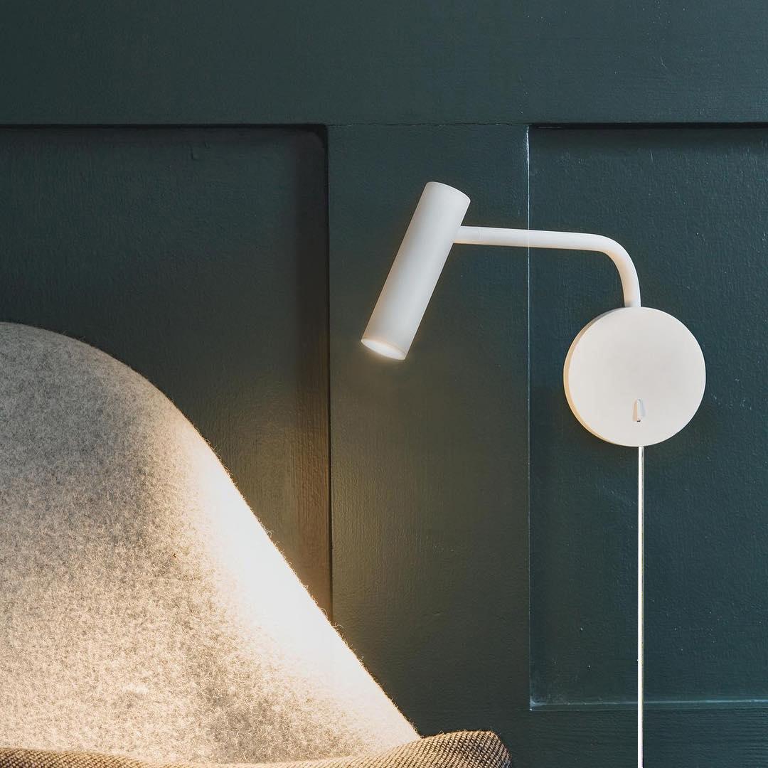 Lampada Da Parete Rizo Con LED Regolabile, Design Minimalista E Illuminazione Potente
