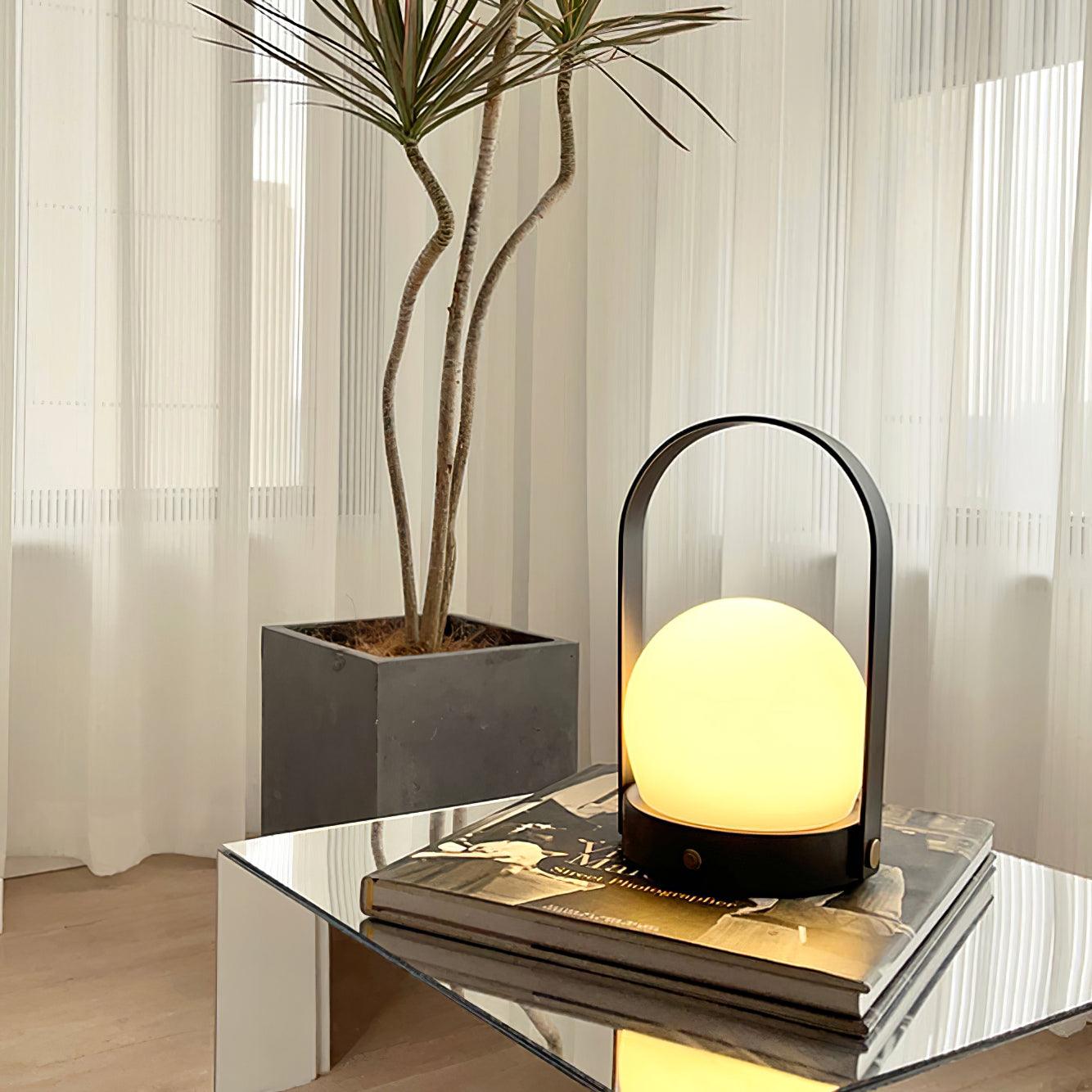 Lampada Da Tavolo Senza Fili Carrie Portatile Con Luce Calda E Manico Funzionale