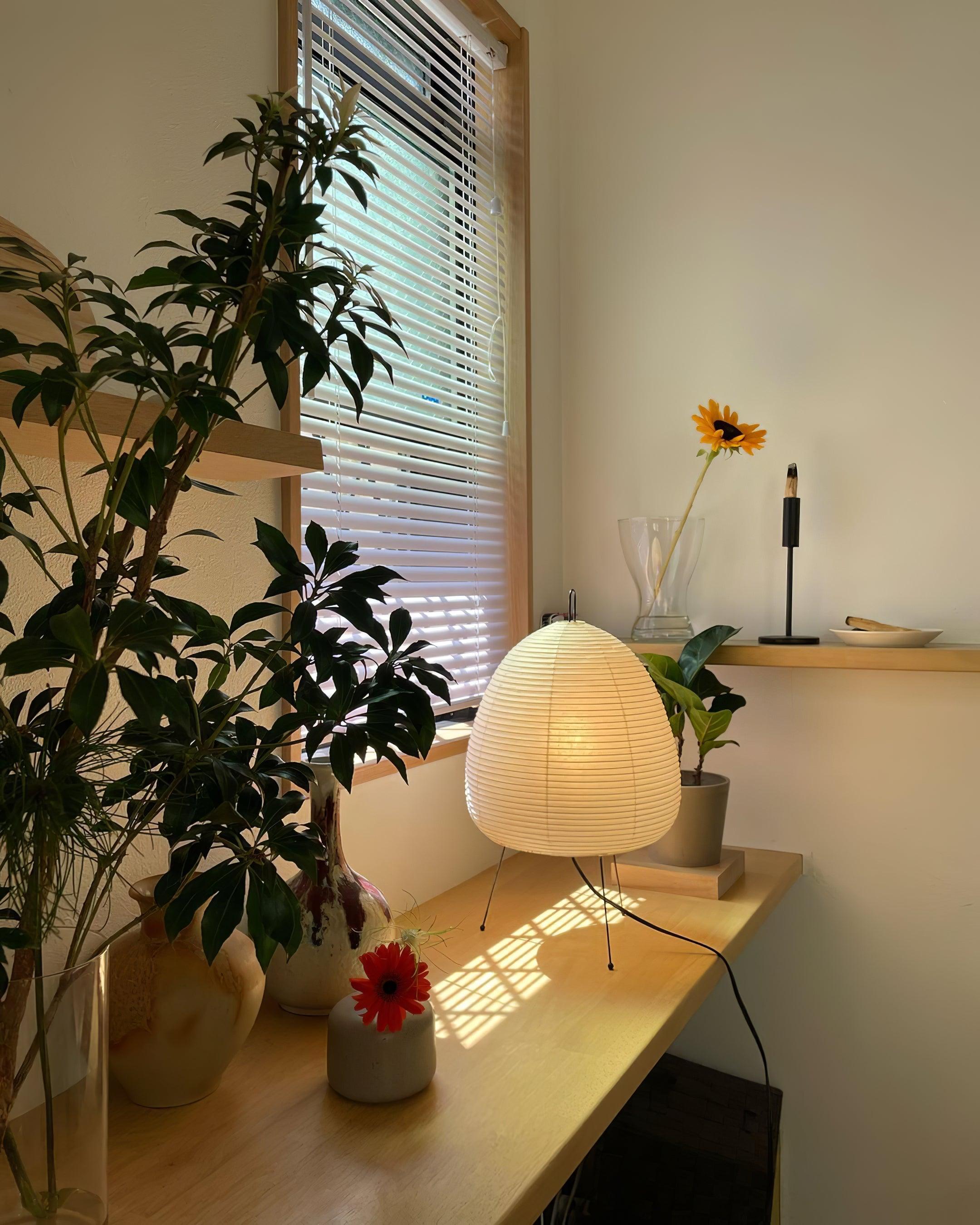 Lampada da Tavolo Elegante in Carta e Metallo, Luce Calda per Interni