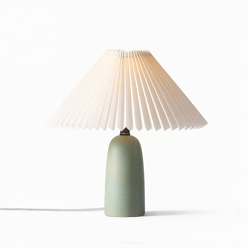 Lampada da Tavolo Elegante in Ceramica con Paralume Pieghettato – Beige e Verde, Stile Moderno, Dimensioni Ø 30cm x H 31cm / Ø 40cm x H 51cm