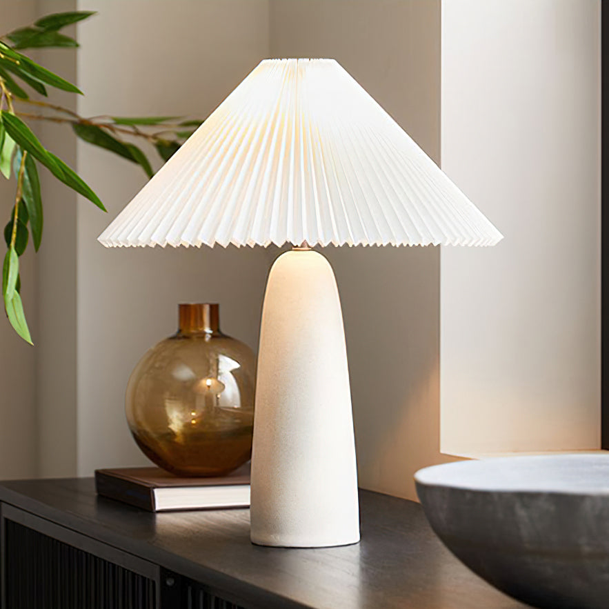 Lampada da Tavolo Elegante in Ceramica con Paralume Pieghettato – Beige e Verde, Stile Moderno, Dimensioni Ø 30cm x H 31cm / Ø 40cm x H 51cm