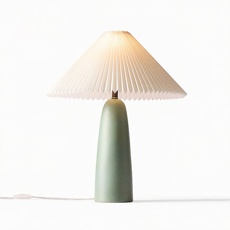 Lampada da Tavolo Elegante in Ceramica con Paralume Pieghettato – Beige e Verde, Stile Moderno, Dimensioni Ø 30cm x H 31cm / Ø 40cm x H 51cm