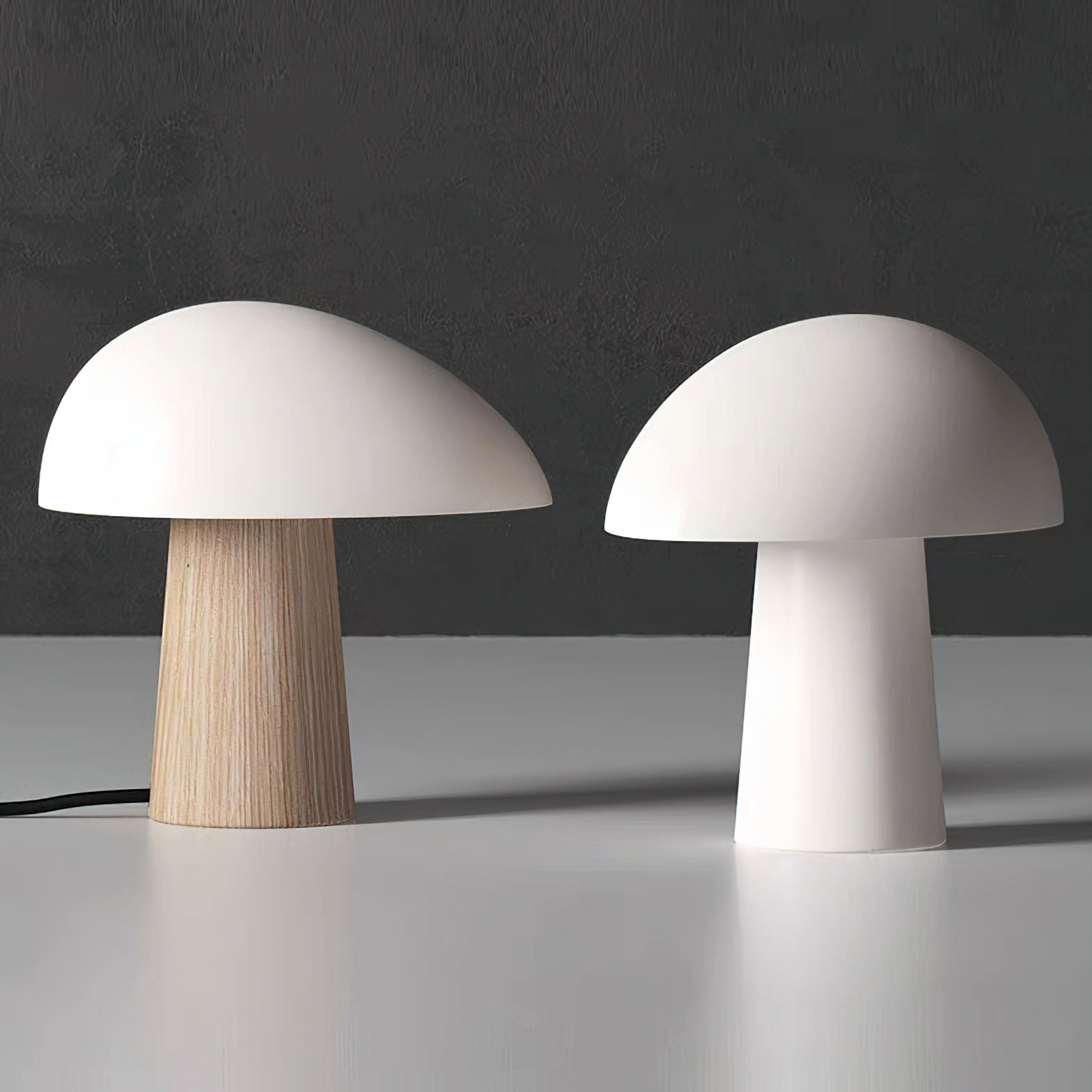 Lampada da Tavolo Notturna in Metallo con Design Elegante e Luce Regolabile – Varianti di Colore Nero, Bianco e Legno