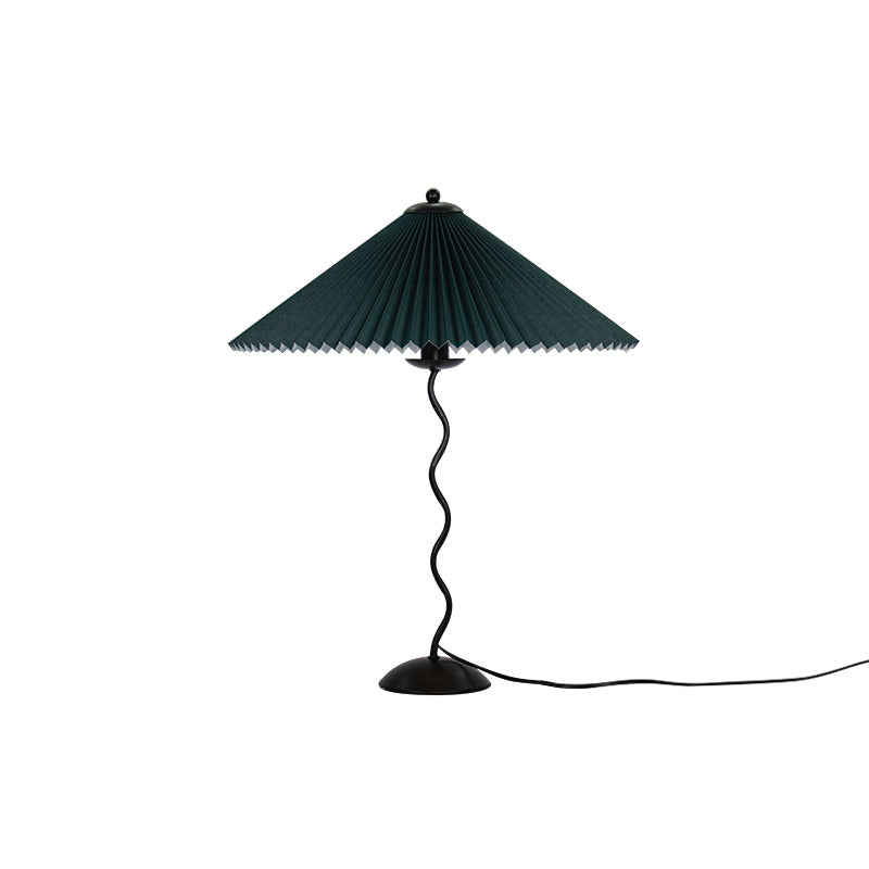 Lampada da Tavolo Origami in Stile Nordico con Design Curvo in Metallo e Tessuto – Perfetta per Interni, Ø 43 cm x H 60 cm