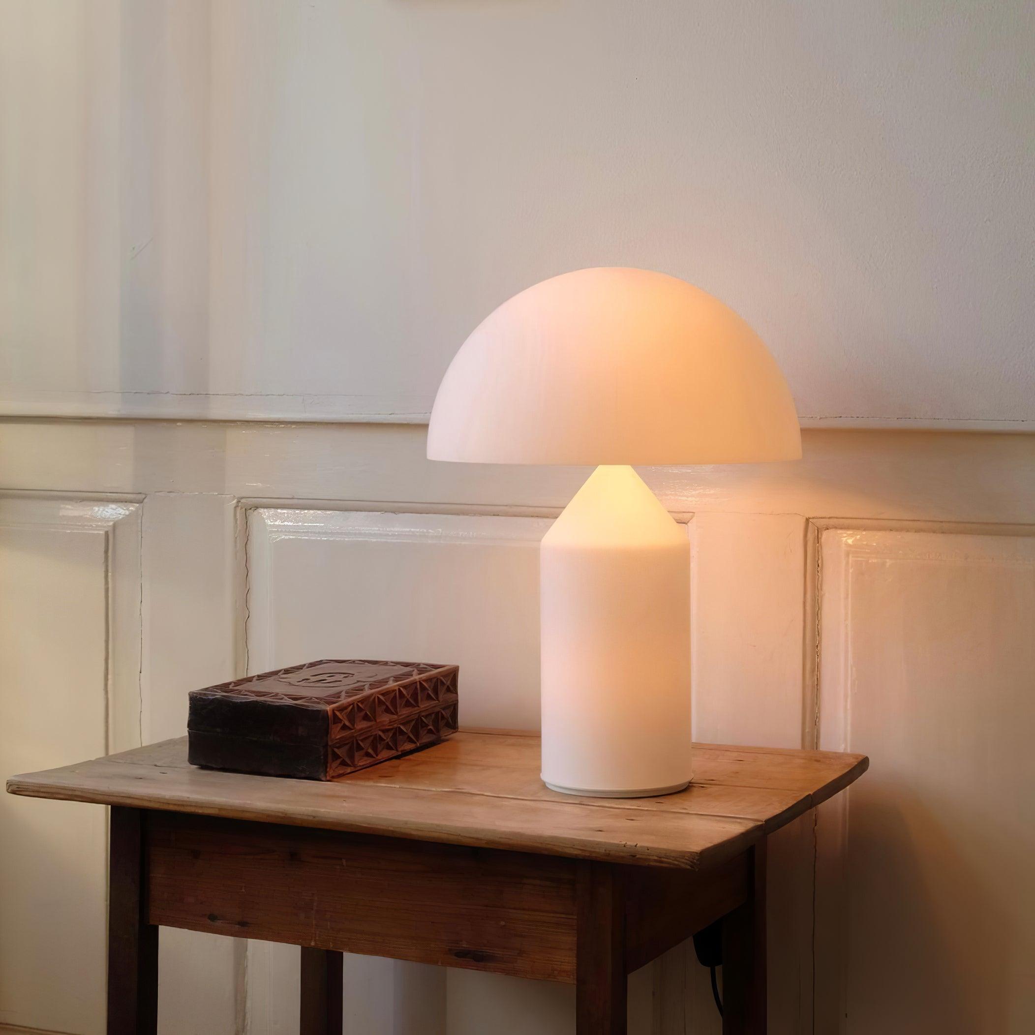 Lampada Da Tavolo Atollo - Design Geometrico in Metallo Elegante per Interni
