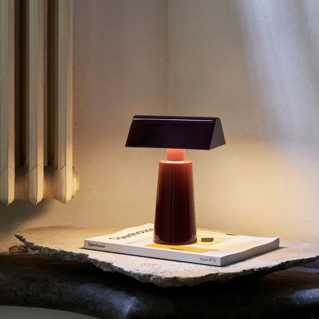 Lampada Da Tavolo Caret - Design Moderno con Luce LED e Porta USB Integrata