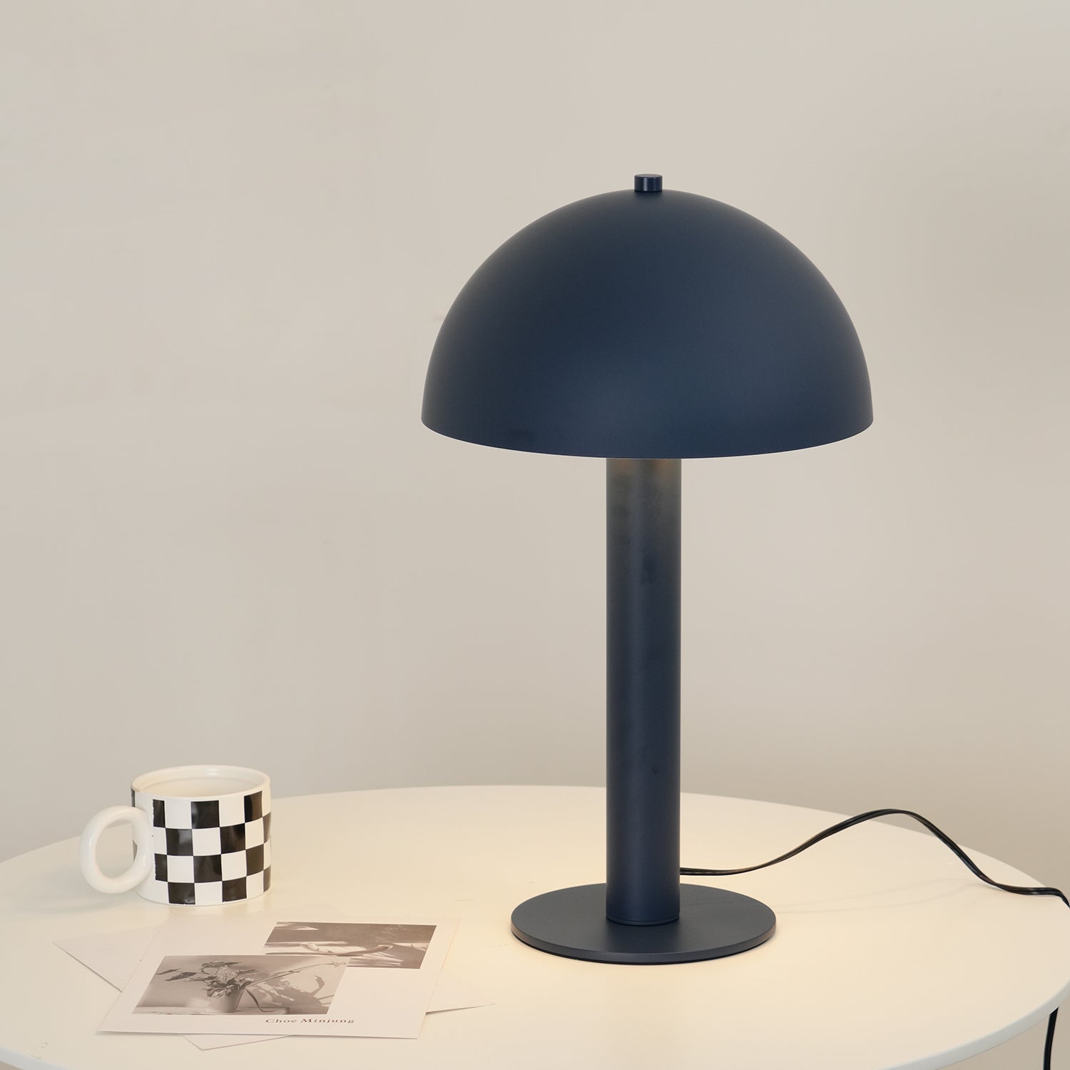Lampada Da Tavolo Design Unico A Forma Di Fungo, Elegante E Funzionale