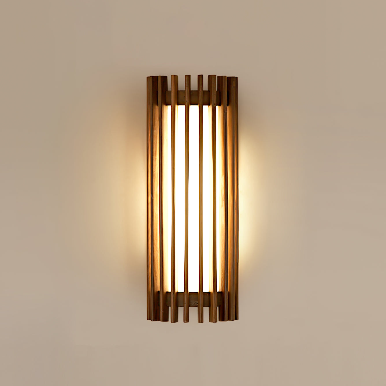 Lampada da Parete Applique in Noce Regina con LED Integrati, Design Elegante e Atmosfera Accogliente