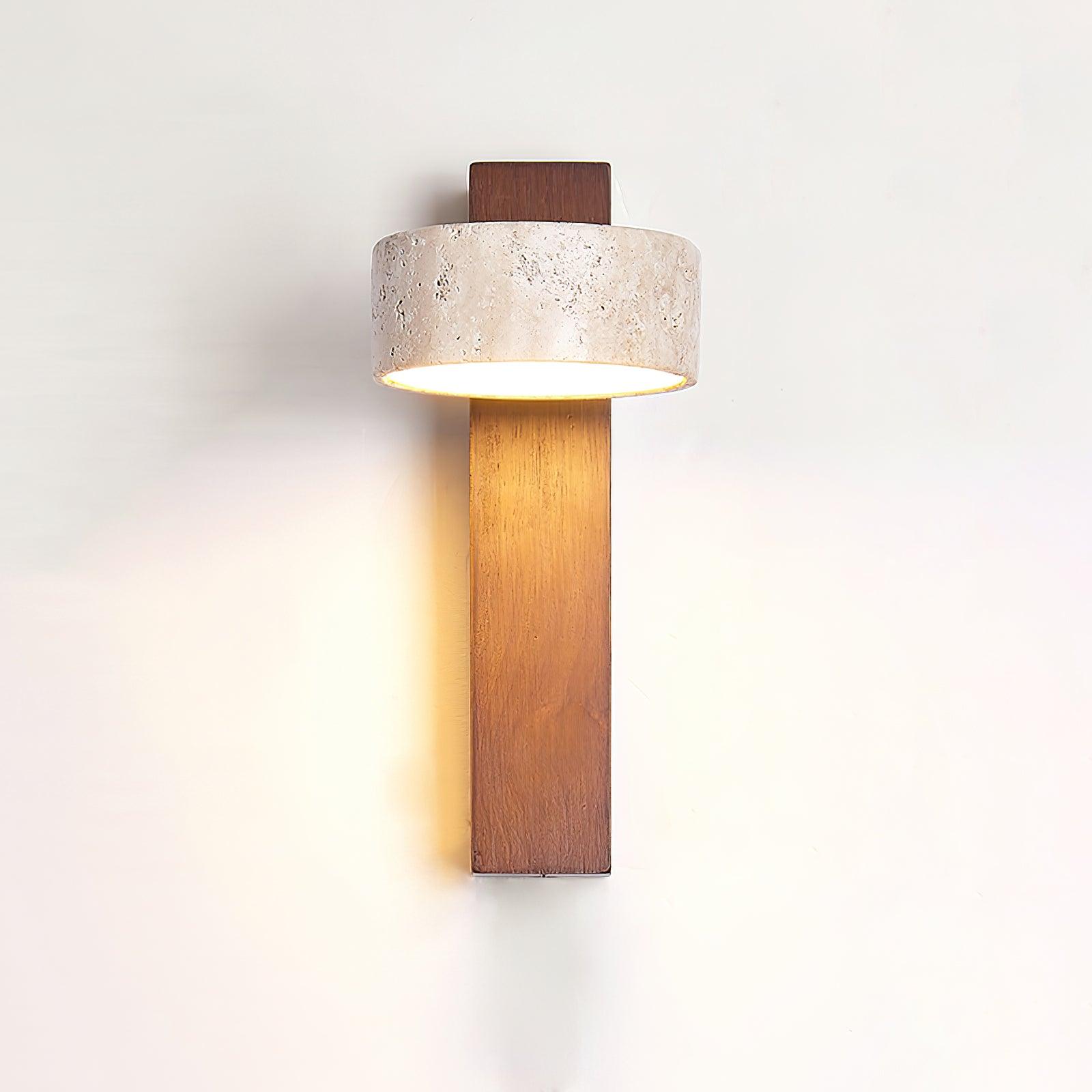 Lampada da Parete Tersus in Travertino Giallo e Legno Elegante per Ambienti Umidi