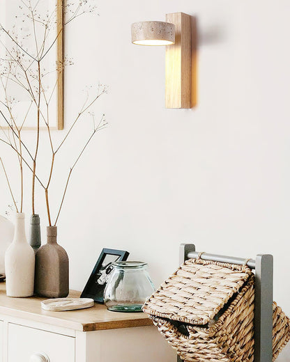 Lampada da Parete Tersus in Travertino Giallo e Legno Elegante per Ambienti Umidi