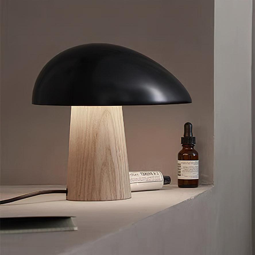 Lampada da Tavolo Notturna in Metallo con Design Elegante e Luce Regolabile – Varianti di Colore Nero, Bianco e Legno