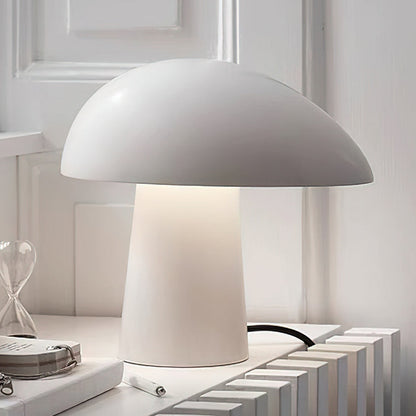 Lampada da Tavolo Notturna in Metallo con Design Elegante e Luce Regolabile – Varianti di Colore Nero, Bianco e Legno