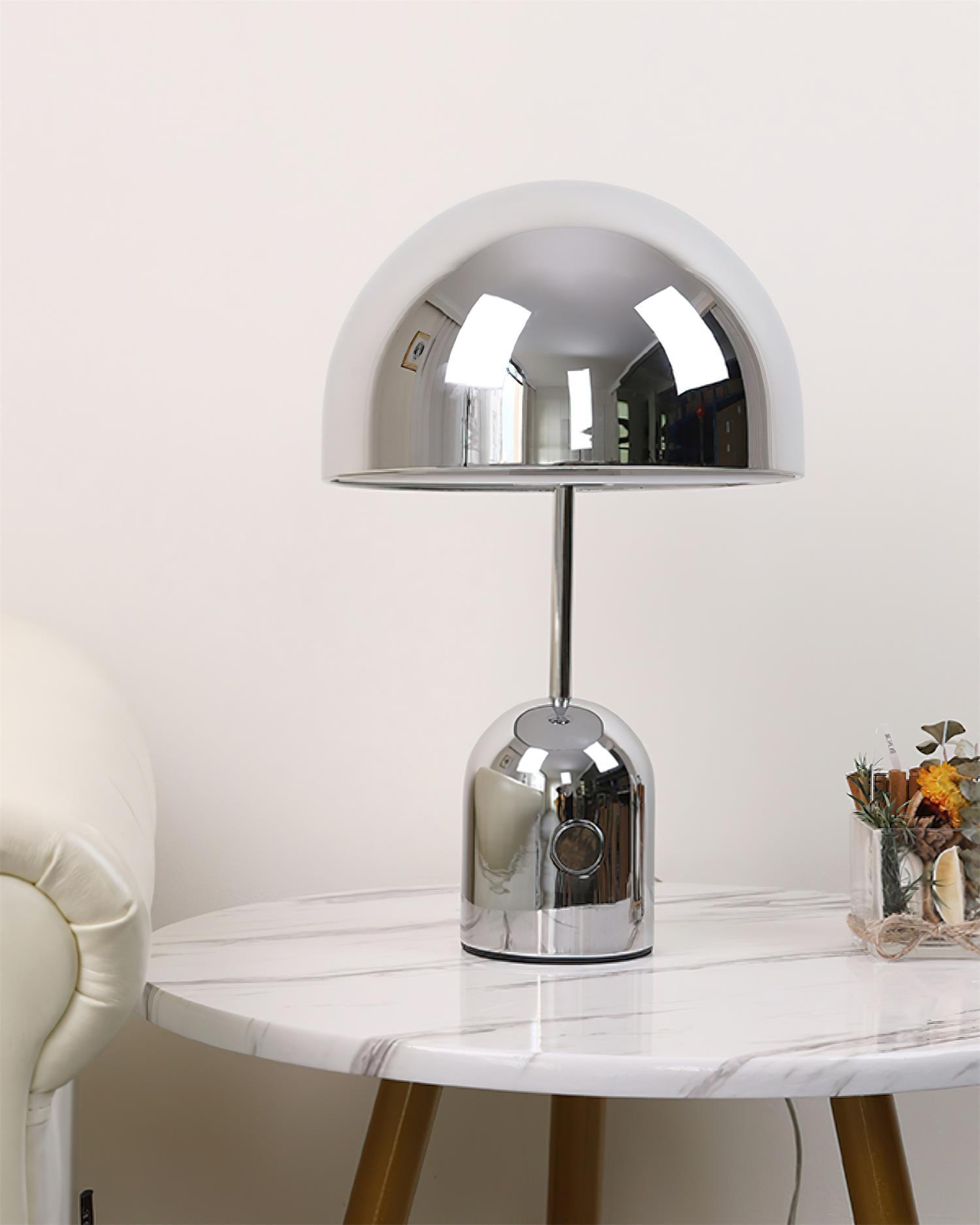 Lampada da Tavolo Portatile con Design Elegante, LED Integrati e Finitura Lucida